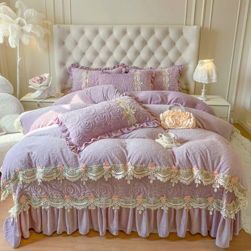 4/6Pcs Pink Flowers Lace Ruffles Princess Bedding Set Warm Thickened Winter Carved Velvet Duvet Cover Set Bedspread Pillowcases