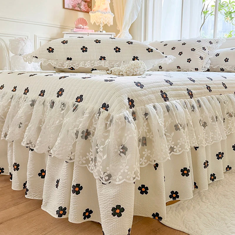 Princess 1 Piece Lace Bed Skirt + 2 Piece Pillowcases Bedding Bedspreads Sheet Pink Lace Bedding Set Bed For Girl Bed Cover
