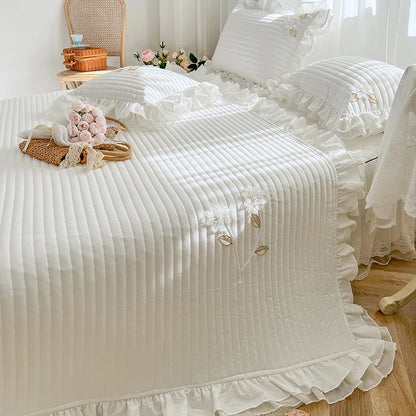 Elegant Handmade Flowers Quilted Washed Cotton Lace Princess Bedspread Coverlet Queen Double Mattress Cover Bed Sheet Quilts